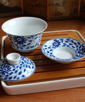 Vassoio da tè in porcellana e bambù