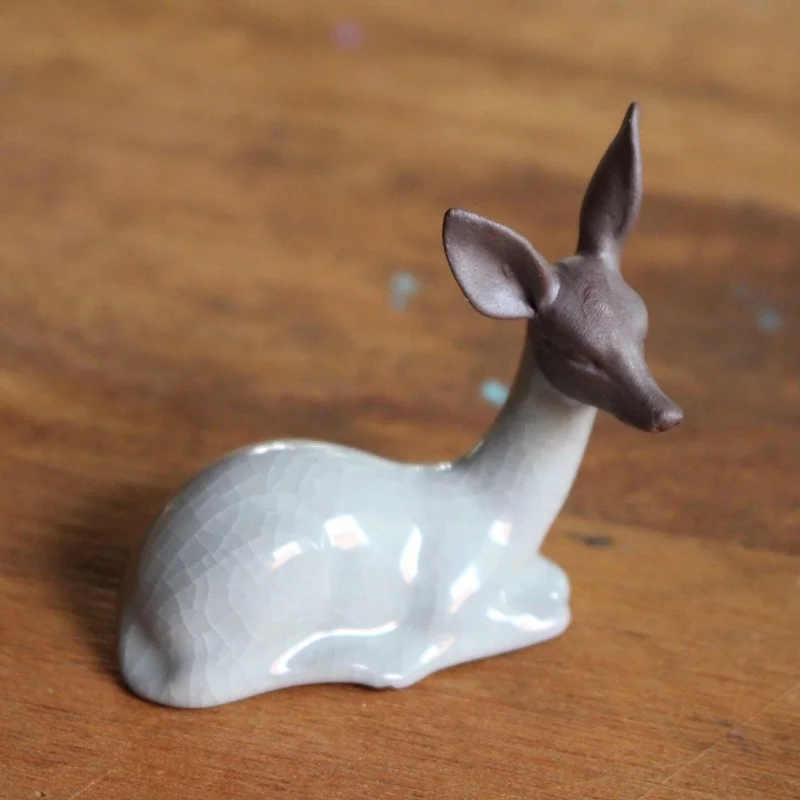 Ru porcelain fawn tea figurine