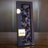 Cioccolato Fondente con Ribes, Petali di Viola e Sale Marino al Vino Rosso